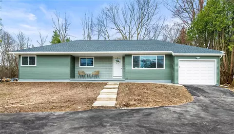 1167 Calkins Rd, Rochester, NY 14623
