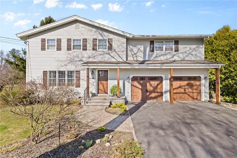 4370 Canal Rd, Ogden, NY 14559