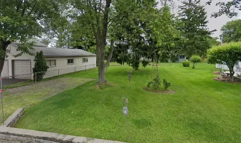 15 19 Tone, Irondequoit, NY 14617