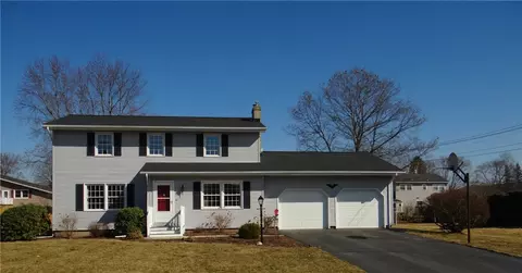 220 Oriole Dr, Horseheads, NY 14845