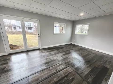 Living - 657 Regina Dr, Webster, NY 14580 photo 7 of 7