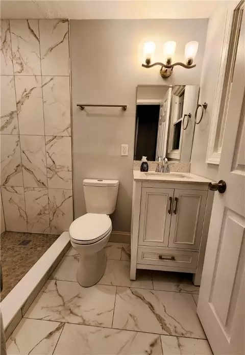 Bath - 657 Regina Dr, Webster, NY 14580 photo 4 of 5
