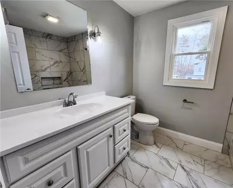 Bath - 657 Regina Dr, Webster, NY 14580 photo 1 of 5