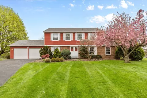 119 Hillrise Dr, Penfield, NY 14526