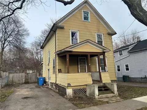 17 5th St, Rochester, NY 14605