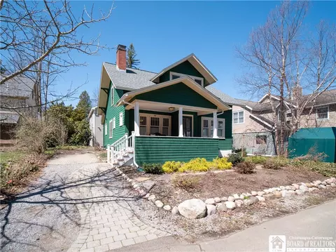 46 Hurst Ave, Chautauqua, NY 14722