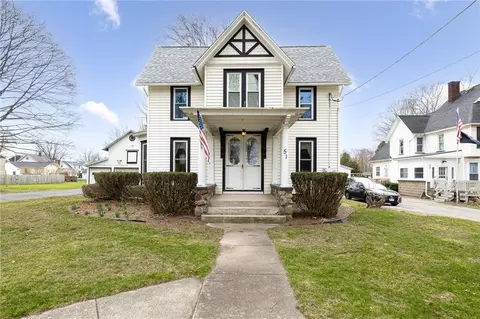 51 W Buffalo St, Riga, NY 14428