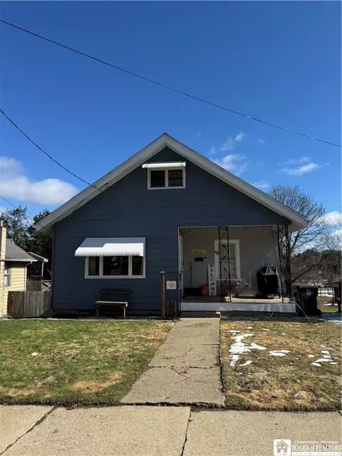 425 Hazzard St, Jamestown, NY 14701