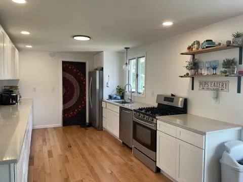 Kitchen - 8675 Fenner Rd, Lysander, NY 13027 photo 3 of 4
