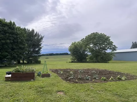 Exterior - 8675 Fenner Rd, Lysander, NY 13027 photo 8 of 8