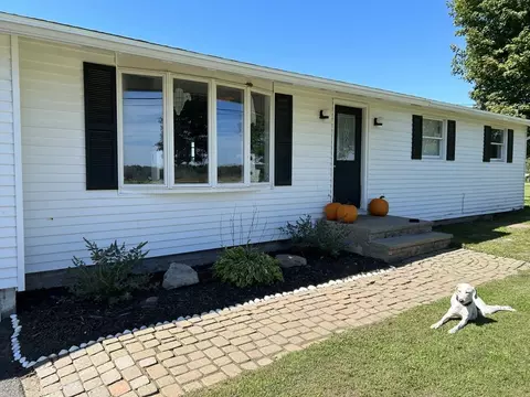 Exterior - 8675 Fenner Rd, Lysander, NY 13027 photo 3 of 8