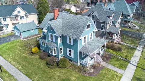 22 W Church St, Perinton, NY 14450