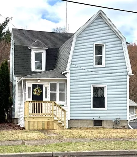 274 W William St, Corning, NY 14830