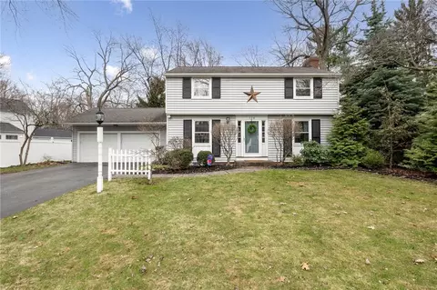 124 Parkmere Rd, Irondequoit, NY 14617