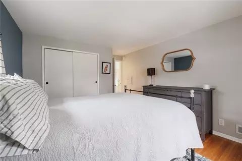Bedroom - 124 Parkmere Rd, Irondequoit, NY 14617 photo 4 of 5