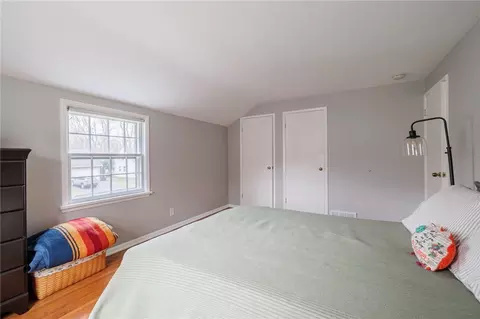Bedroom - 124 Parkmere Rd, Irondequoit, NY 14617 photo 2 of 5