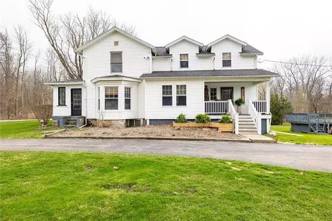 599 Plank Rd, Macedon, NY 14502