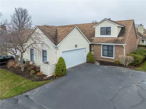 6 Island Ln, Canandaigua, NY 14424