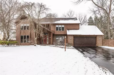 1 Forest Grove Ct, Penfield, NY 14526