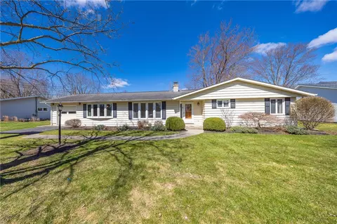 6 Leland Dr, Seneca Falls, NY 13148