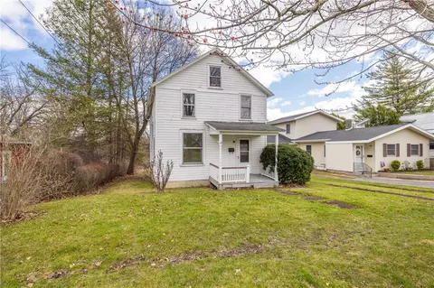 9 Linwood Ave, Geneva, NY 14456