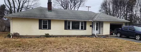 556 Westchester Ave, Irondequoit, NY 14609