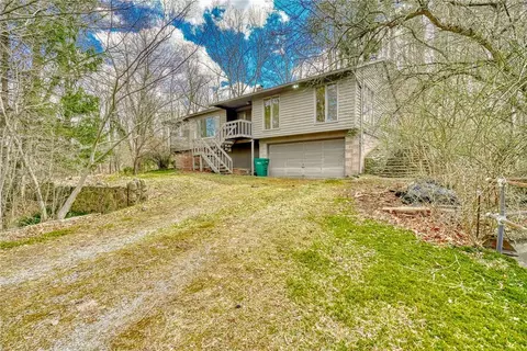 7741 Modock Rd, Victor, NY 14564