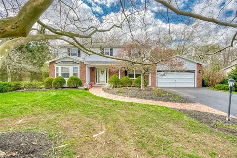 503 Sherborne Rd, Webster, NY 14580