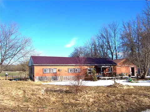 5491 E Shelby Rd, Shelby, NY 14103