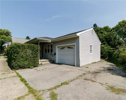 26 Wisconsin St, Rochester, NY 14609