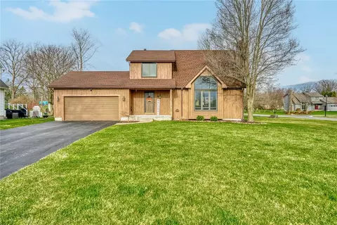 65 Southwind Way, Ogden, NY 14624