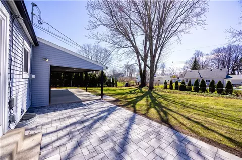 663 Beverly Dr, Webster, NY 14580 photo 37