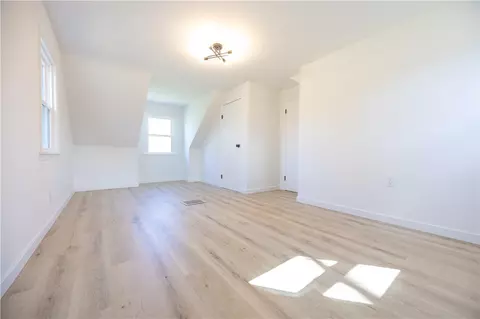 663 Beverly Dr, Webster, NY 14580 photo 24