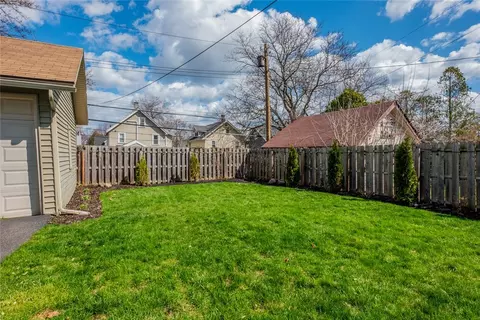 Exterior - 200 Hurstbourne Rd, Irondequoit, NY 14609 photo 5 of 8