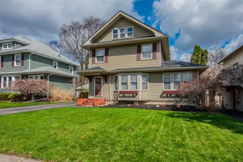 200 Hurstbourne Rd, Irondequoit, NY 14609