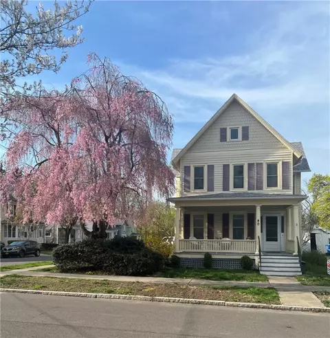 40 Lyceum St, Geneva, NY 14456