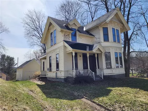 24 East St, Edmeston, NY 13335