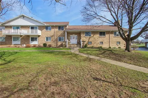 27 Veldor Park # A, Greece, NY 14612