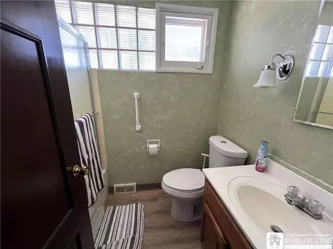 Bath - 627 Genesee St, Olean, NY 14760 photo 2 of 3