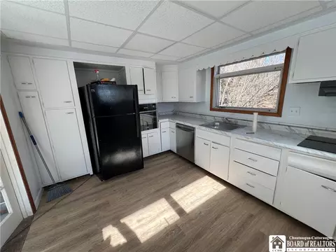 Kitchen - 627 Genesee St, Olean, NY 14760 photo 4 of 6