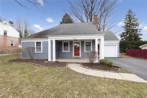 1323 Howard Rd, Gates, NY 14624