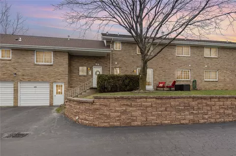 19 Veldor Park # C, Greece, NY 14612