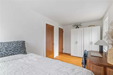 Bedroom - 201 Pemberton Rd, Irondequoit, NY 14622 photo 3 of 10