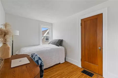 Bedroom - 201 Pemberton Rd, Irondequoit, NY 14622 photo 2 of 10