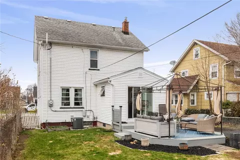 Exterior - 201 Pemberton Rd, Irondequoit, NY 14622 photo 8 of 11