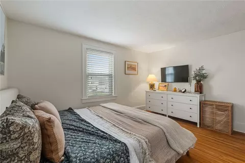 Bedroom - 201 Pemberton Rd, Irondequoit, NY 14622 photo 6 of 10