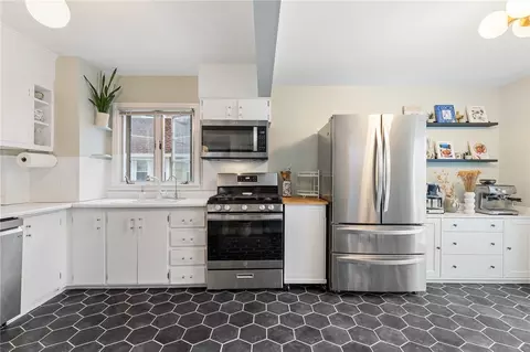 Kitchen - 201 Pemberton Rd, Irondequoit, NY 14622 photo 2 of 4