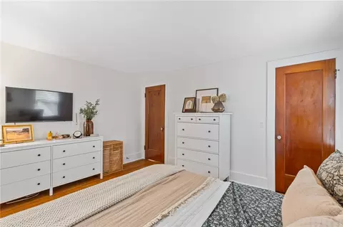Bedroom - 201 Pemberton Rd, Irondequoit, NY 14622 photo 7 of 10