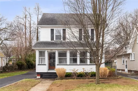 201 Pemberton Rd, Irondequoit, NY 14622