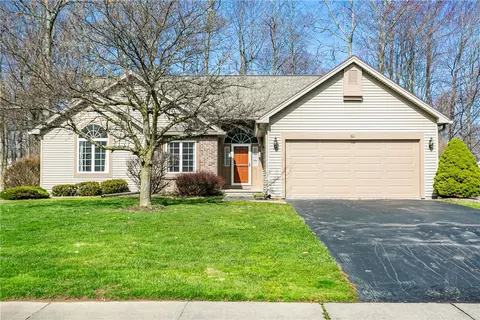 61 Collenton Dr, Greece, NY 14626